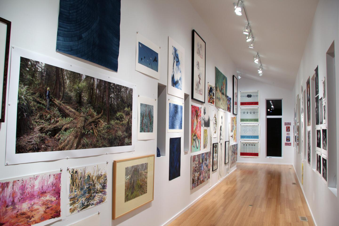 Headbones Gallery in Vernon